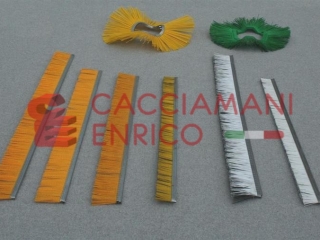 Spazzole lineari per pulizia stampi blocchiere  e spazzole circolari per spazzatrici